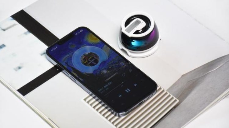 RedMagic Magnetic Bluetooth Speaker