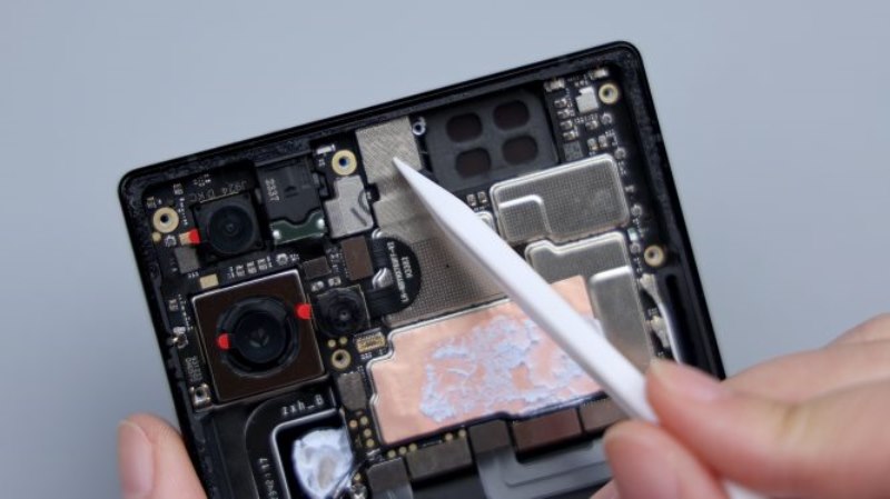 RedMagic 9 Pro+ Teardown