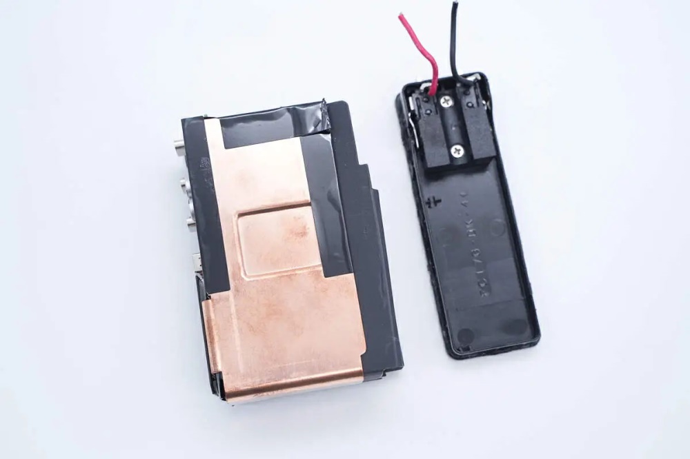 Nubia RedMagic DAO 140W Quad-port GaN Gan6 Pro Charger Teardown